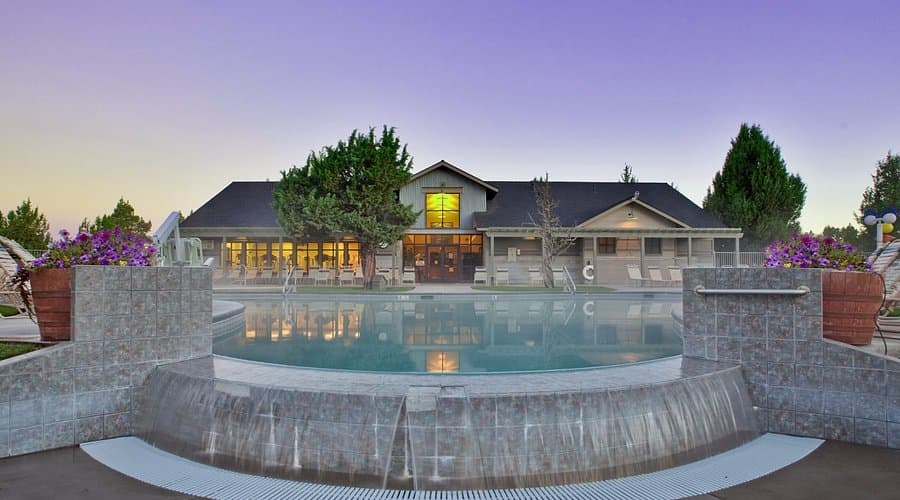 Eagle’s Crest Lodge